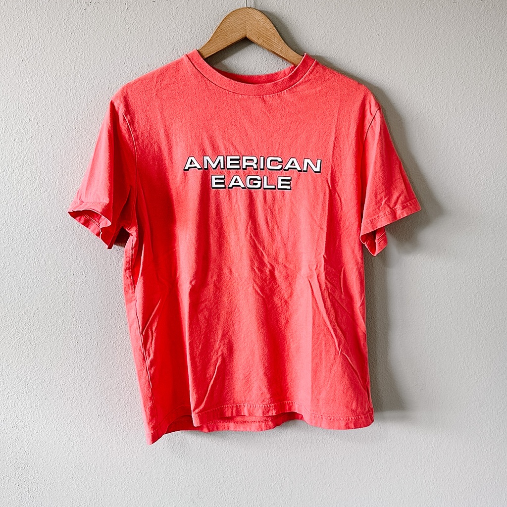 American Eagle Retro Short Sleeve Crewneck Tee Size Medium Coral Standard Fit